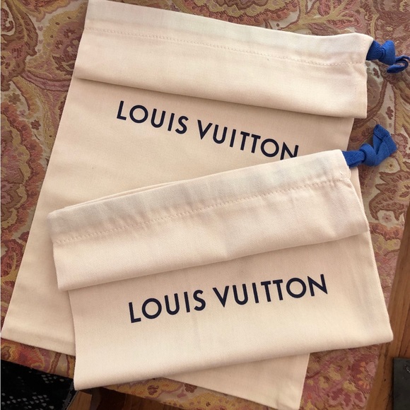 Louis Vuitton Gold & White Vintage T-Strap - Picture 7 of 7